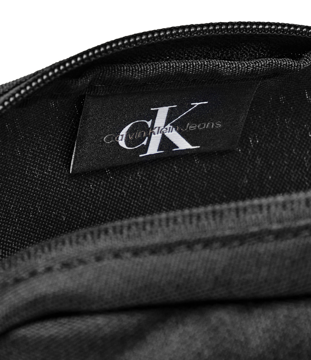 Сумка кросс-боди CALVIN KLEIN JEANS - черный(K50K512011)
