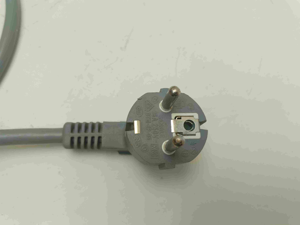 WF6528S7W кт226 Сетевой шнур для стиральной машины Samsung WF6528S7W б/у