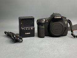 Canon 60D Body 96.250 кадров, на кнопки джостика нужно нажимать сильнее обычного