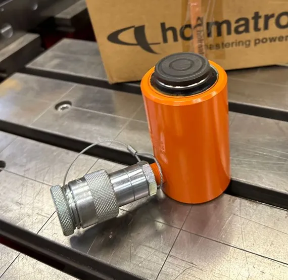 Домкрат с коротким ходом штока HJ 10, HOLMATRO