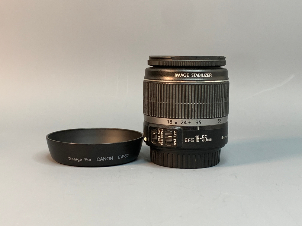 Canon EF-S 18-55mm f/3.5-5.6 IS