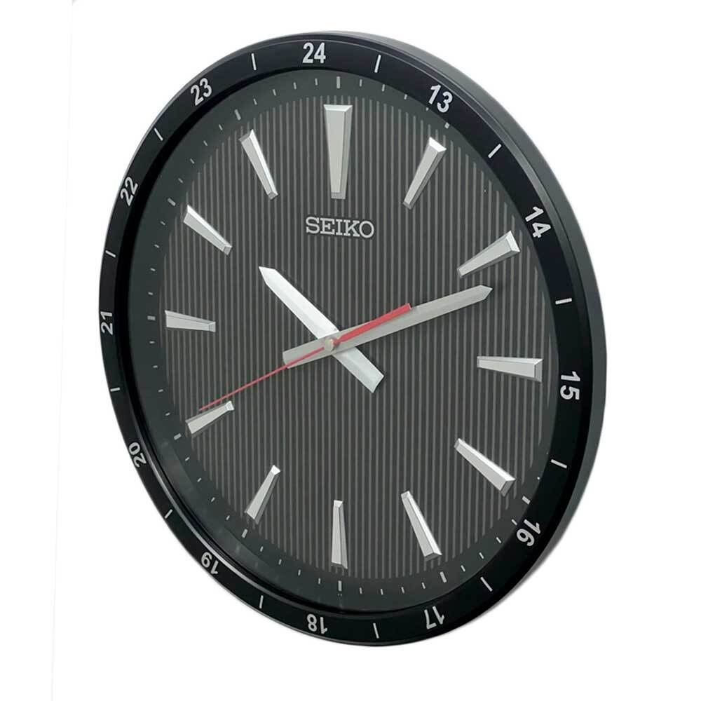 Настенные часы Seiko QXA802K