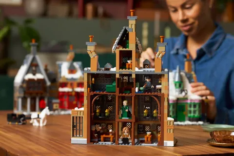 Конструктор LEGO Harry Potter 76457 Деревня Хогсмид – Коллекционное издание