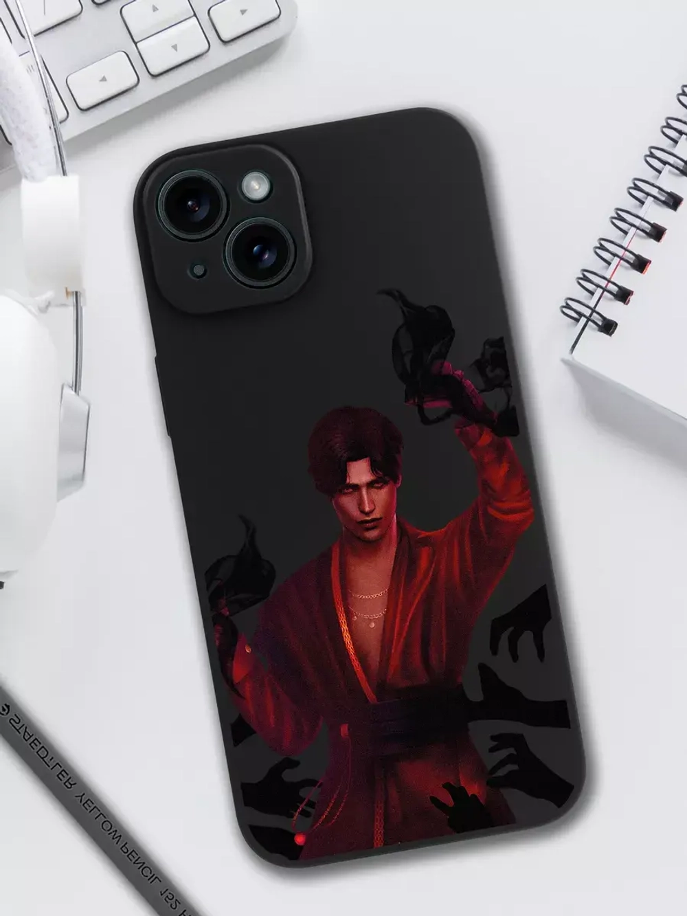 Чехол на iPhone 15 Plus с принтом