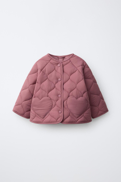 ZARA СТЕГАНАЯ КУРТКА С КАРМАНАМИ-СЕРДЕЧКАМИ, СЛИВОВЫЙ