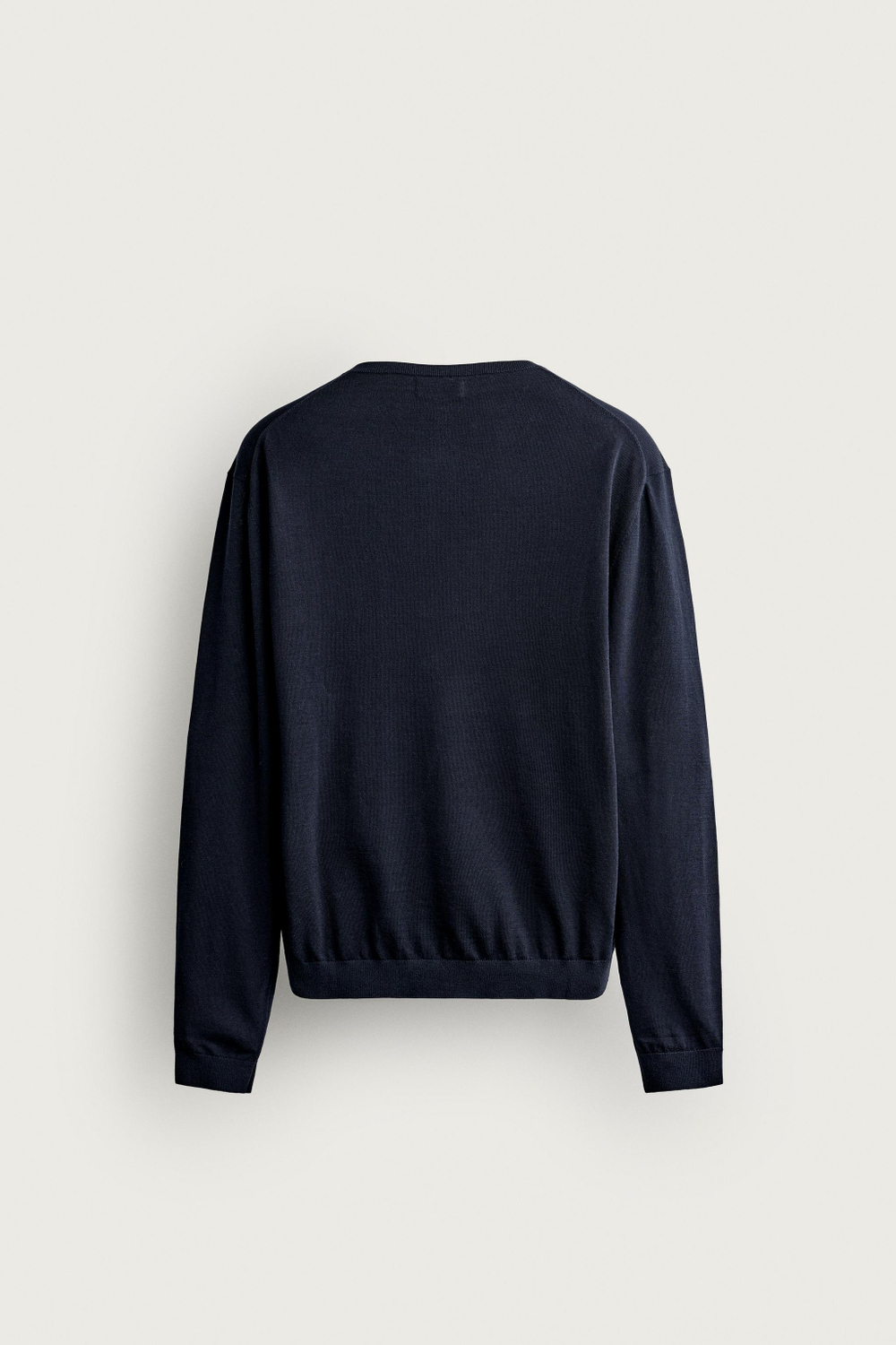 ТРИКОТАЖНАЯ ФУТБОЛКА С ВОРОТОМ ХЕНЛИ — ZARA