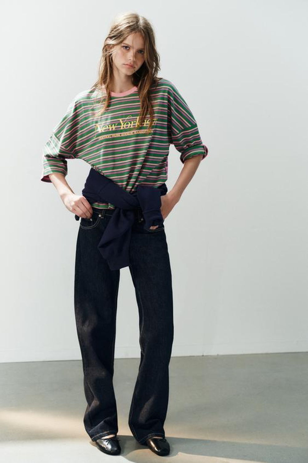 ZARA ФУТБОЛКА OVERSIZE В ПОЛОСКУ С НАДПИСЬЮ, ЗЕЛЕНЫЙ