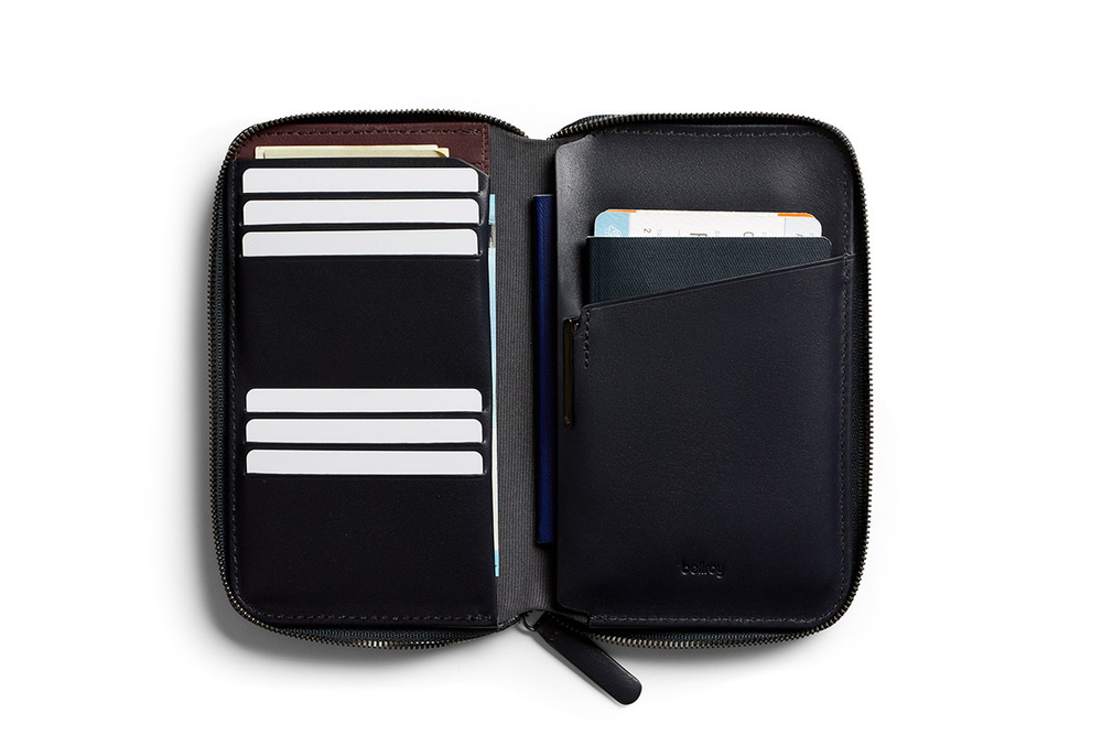 Кошелек Bellroy Travel Folio V2