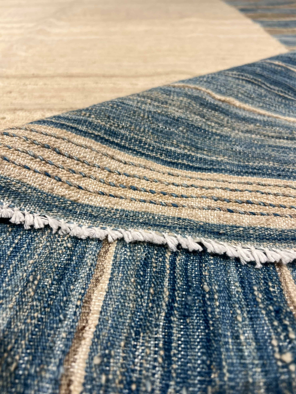 Fine kilim 185 x 265 см