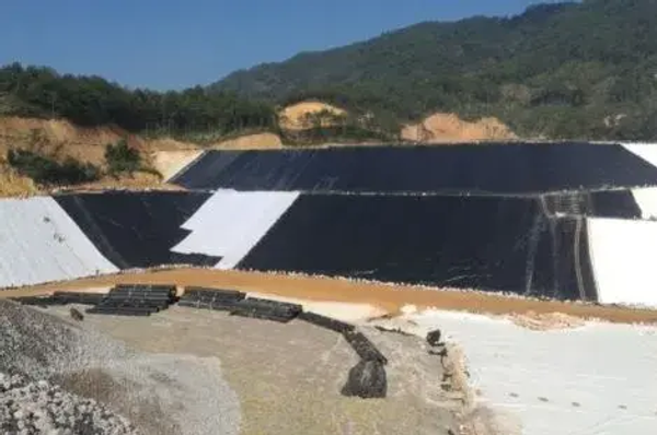 Tailings Pond of Auricupride on Purple Mountain Project — геосинтетические материалы для противофильтрационной защиты хвостохранилища Tailings Pond of Auricupride on Purple Mountain Project — геосинтетические материалы для противофильтрационной защиты хвостохранилища
