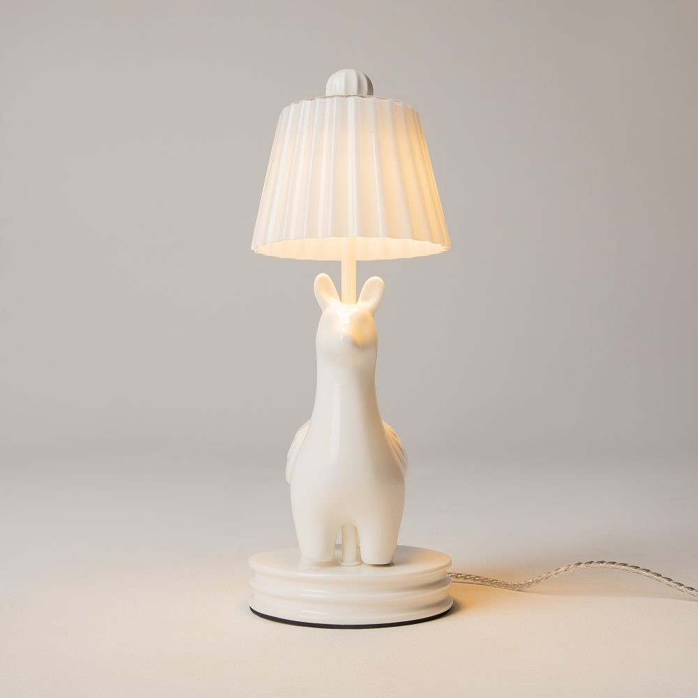 Настольная светодиодная лампа Maytoni Senor Alpaca MOD377TL-L5W3K