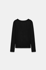 ФУТБОЛКА С ВЫРЕЗОМ «ЛОДОЧКА» — ZARA