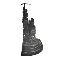 Чугунная скульптура «Джигитовка» (малая). Модель Е. А. Лансере. Касли, 1984