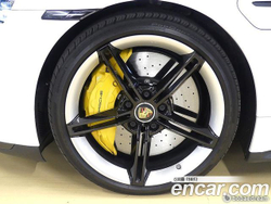 Porsche Taycan Turbo S — 2021