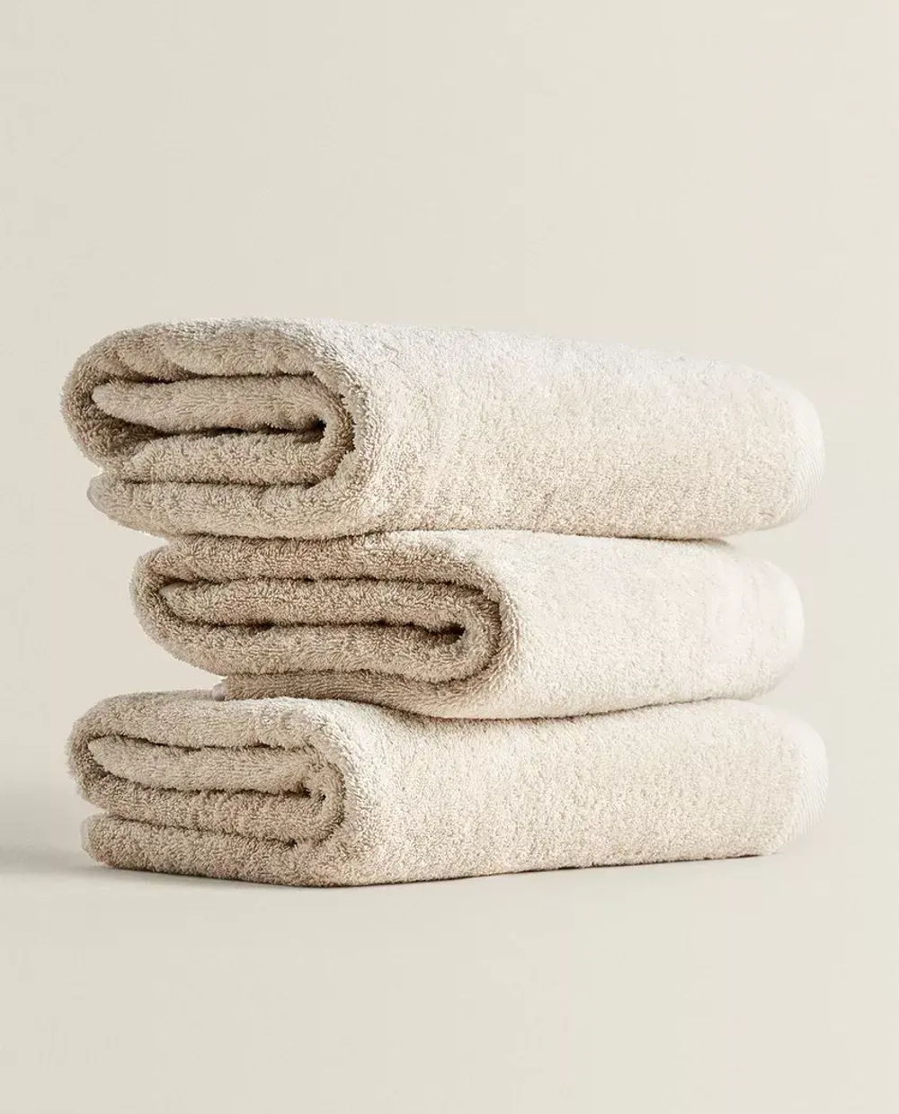 ZARA HOME ОДНОТОННОЕ ПОЛОТЕНЦЕ, КРЕМОВЫЙ