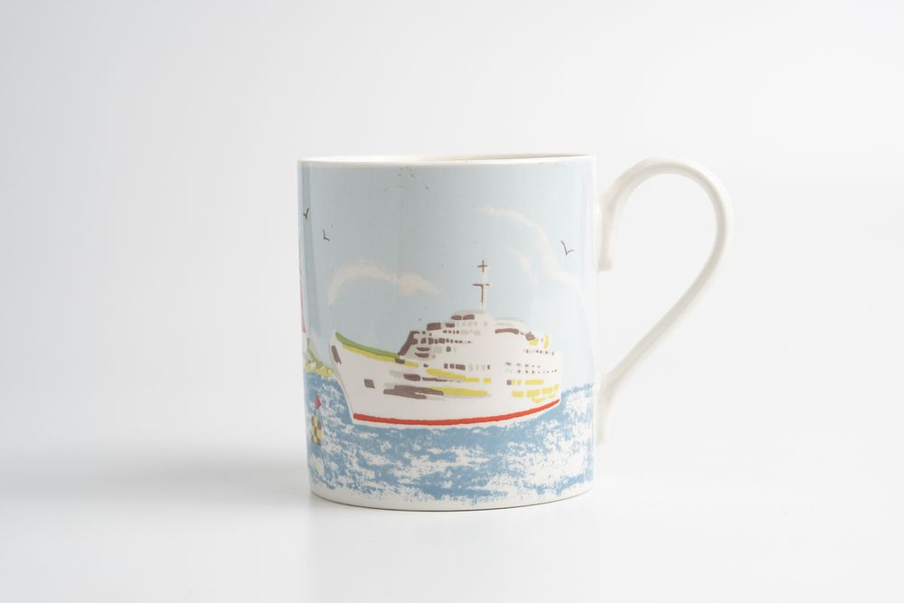 Коллекционная чашка с изображением маяка и морских судов из серии «Cath Kidston»