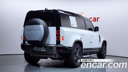 Land Rover Defender 110 P300 X-Dynamic SE — 2024