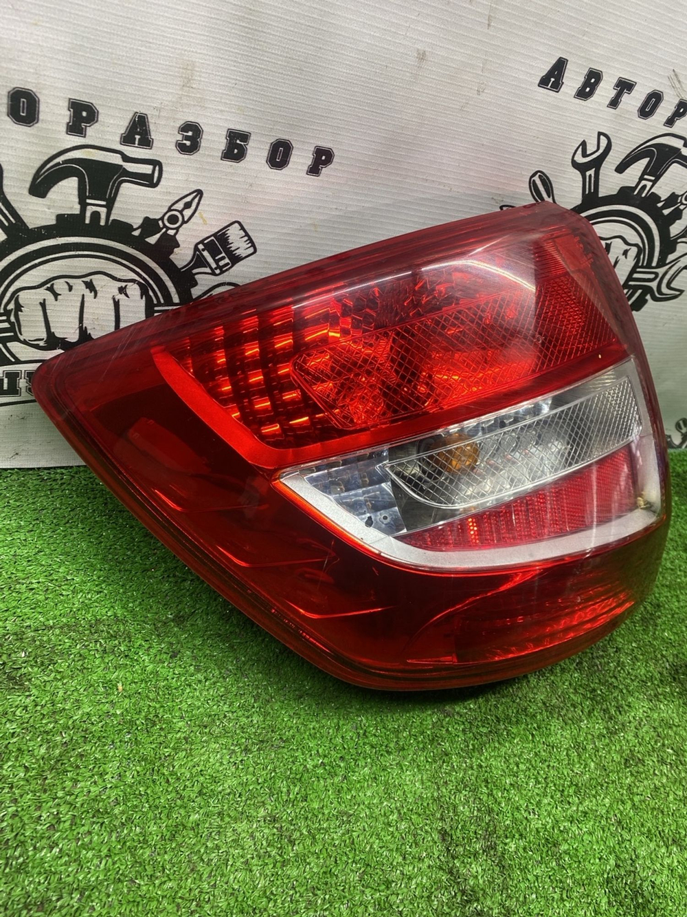 Фонарь задний левый ВАЗ (LADA) Granta, I рестай... с пробегом