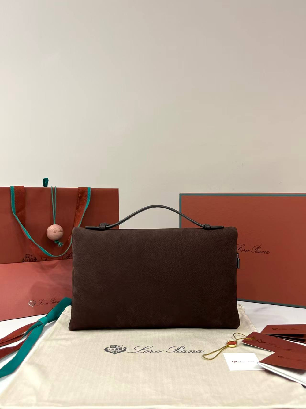 Клатч Loro Piana Extra Pouch L29