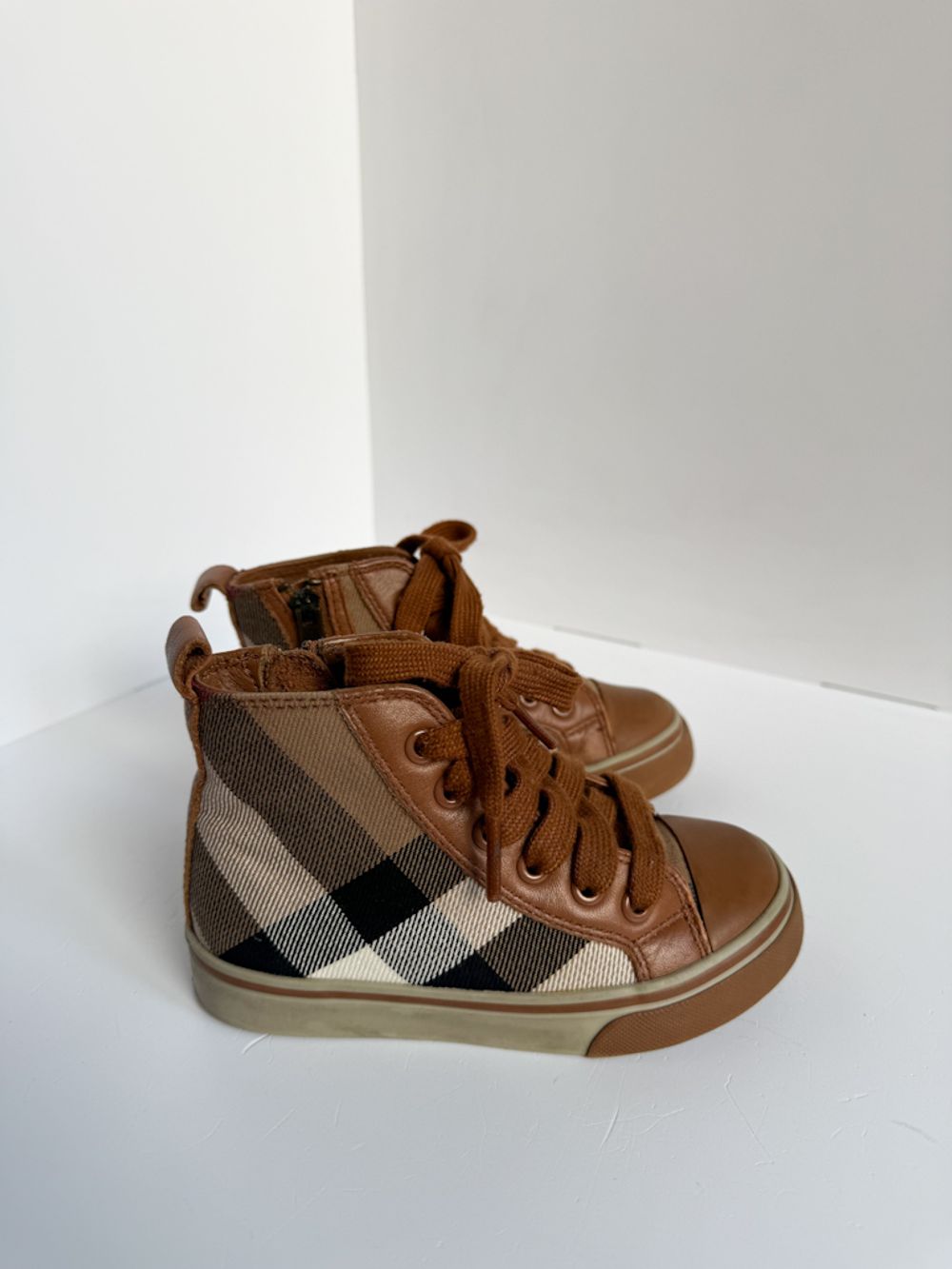 Комбинированные кеды Burberry, 25