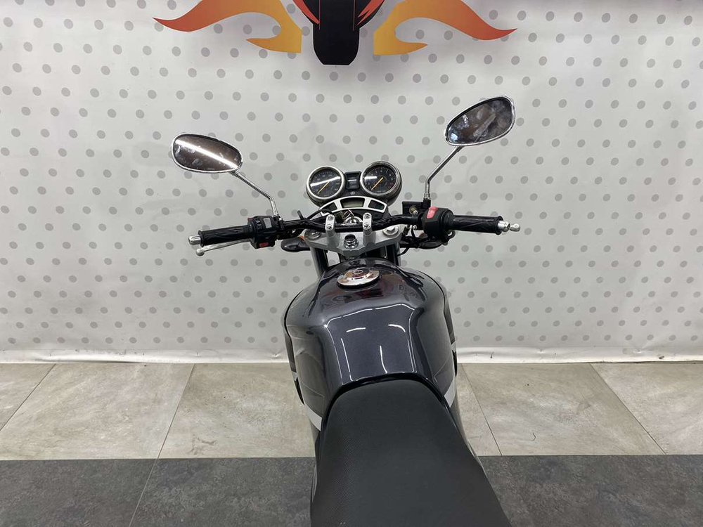 Yamaha YBR250, 2011