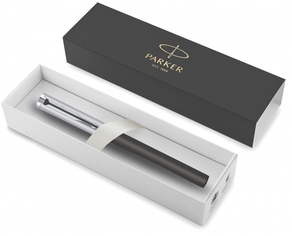 Ручка шариковая Parker "Beta Premium Silver", в подарочной упаковке