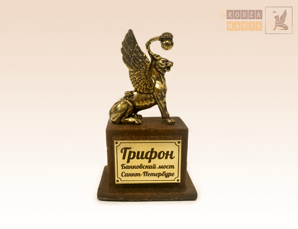 фигурка Грифон на граните