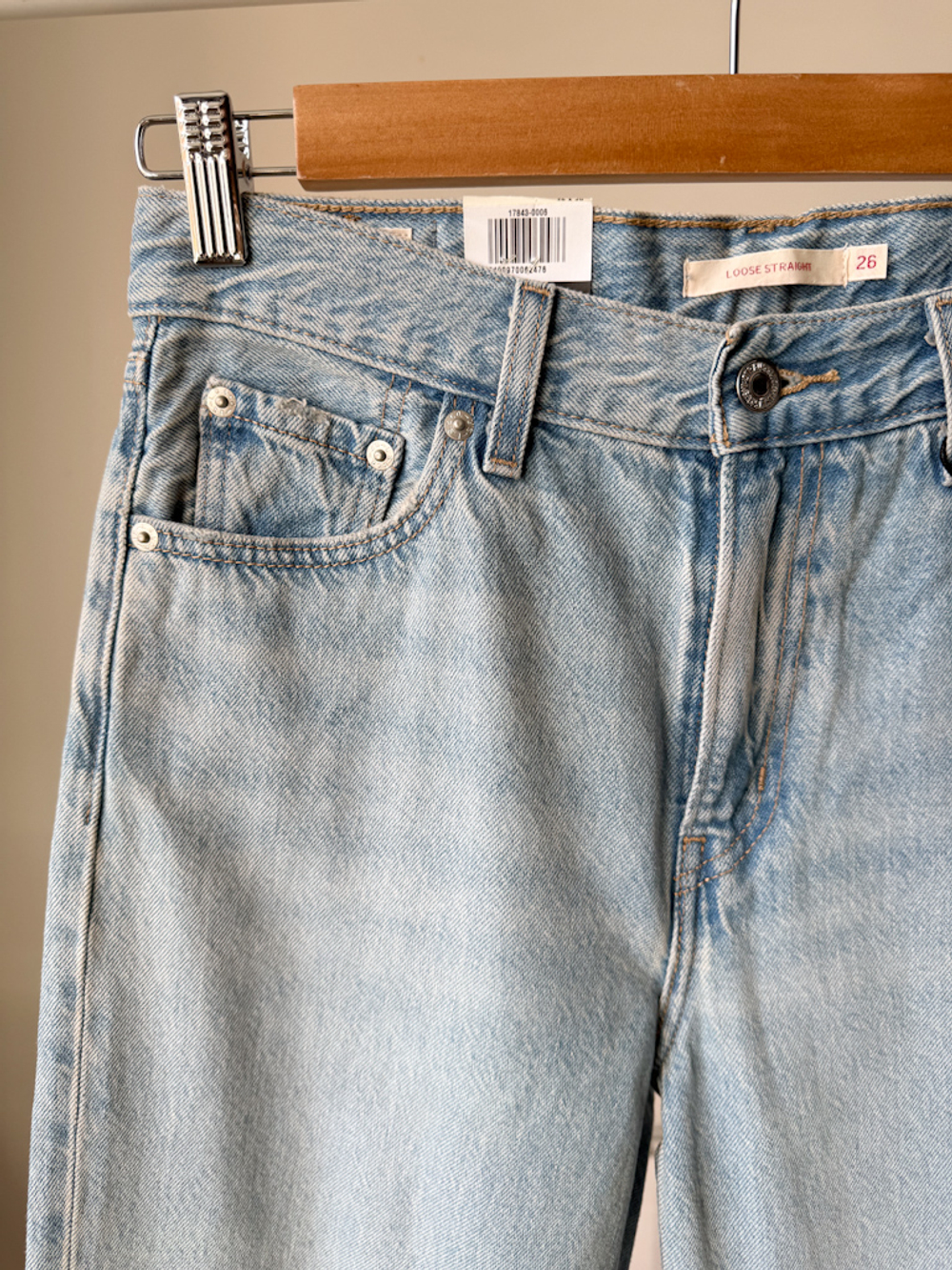 Новые джинсы Levis Premium, S