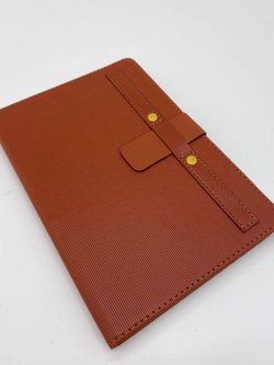 Блокнот А5 линейка 130л коричневый (8394-2)
