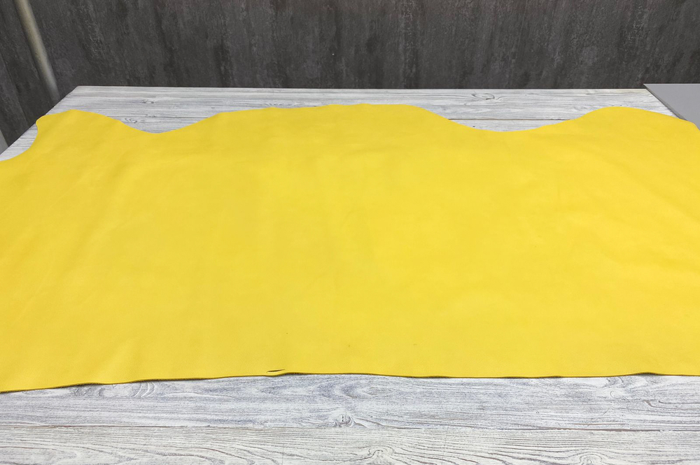Натуральная кожа Small Grain Yellow Iris мелкое зерно