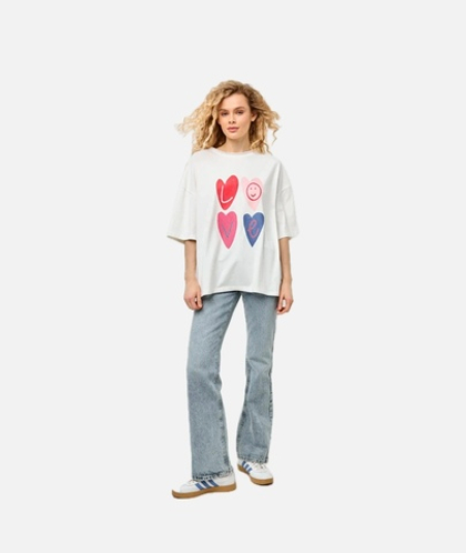 футболка в молочном цвете "LOVE"