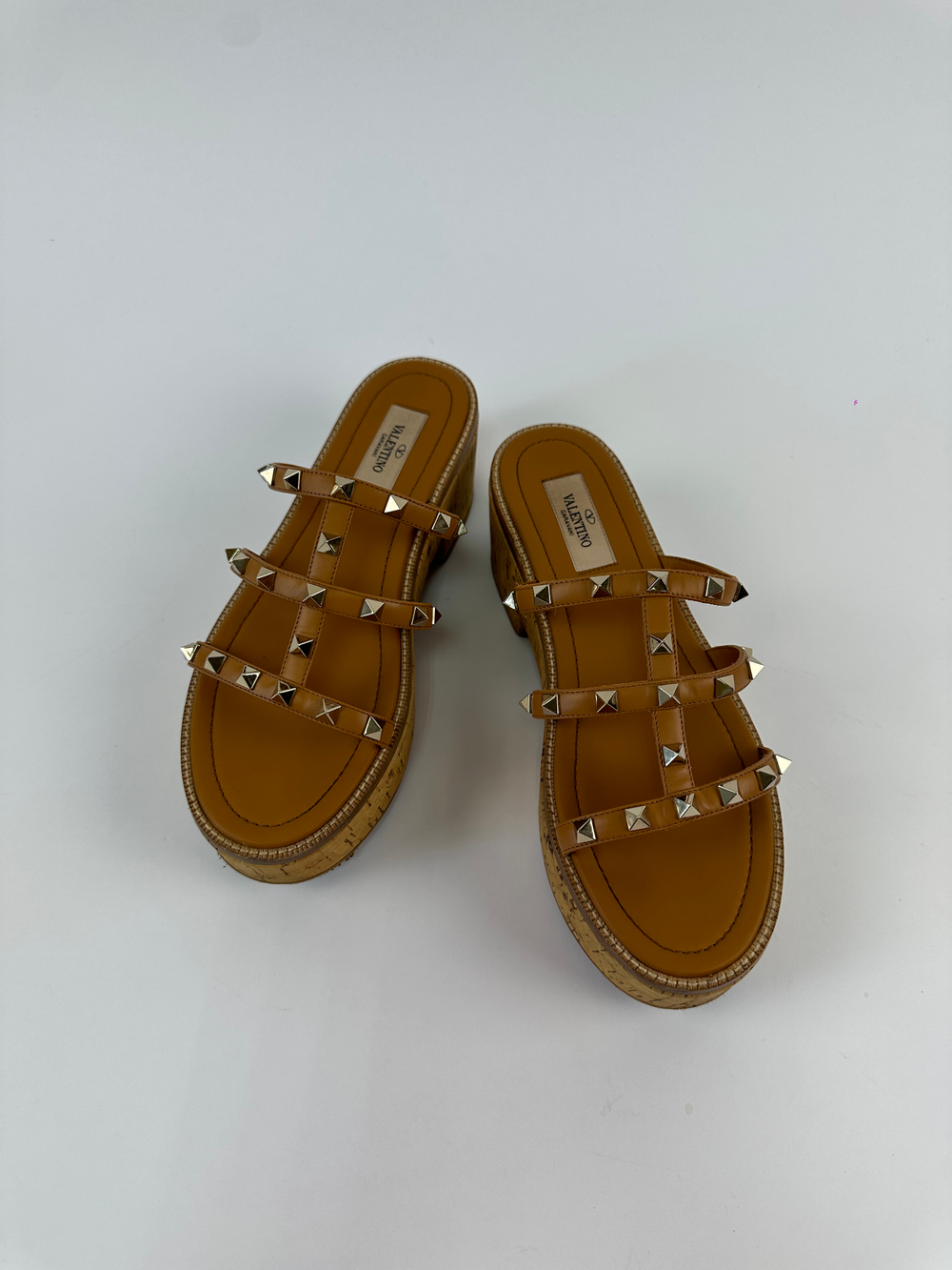 Сабо Valentino