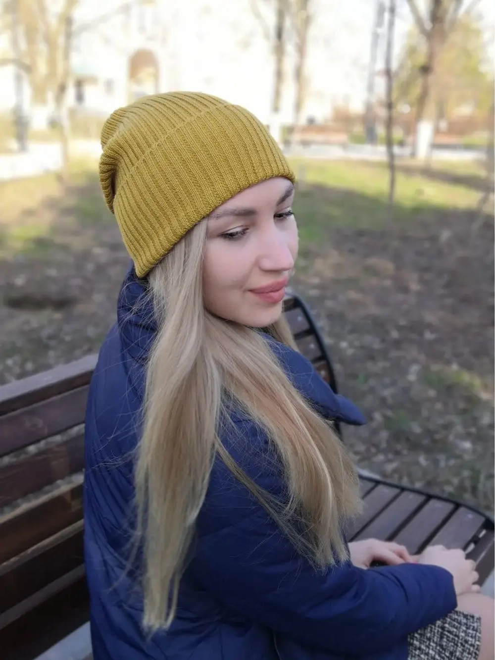 Шапка женская вязаная шерстянная
