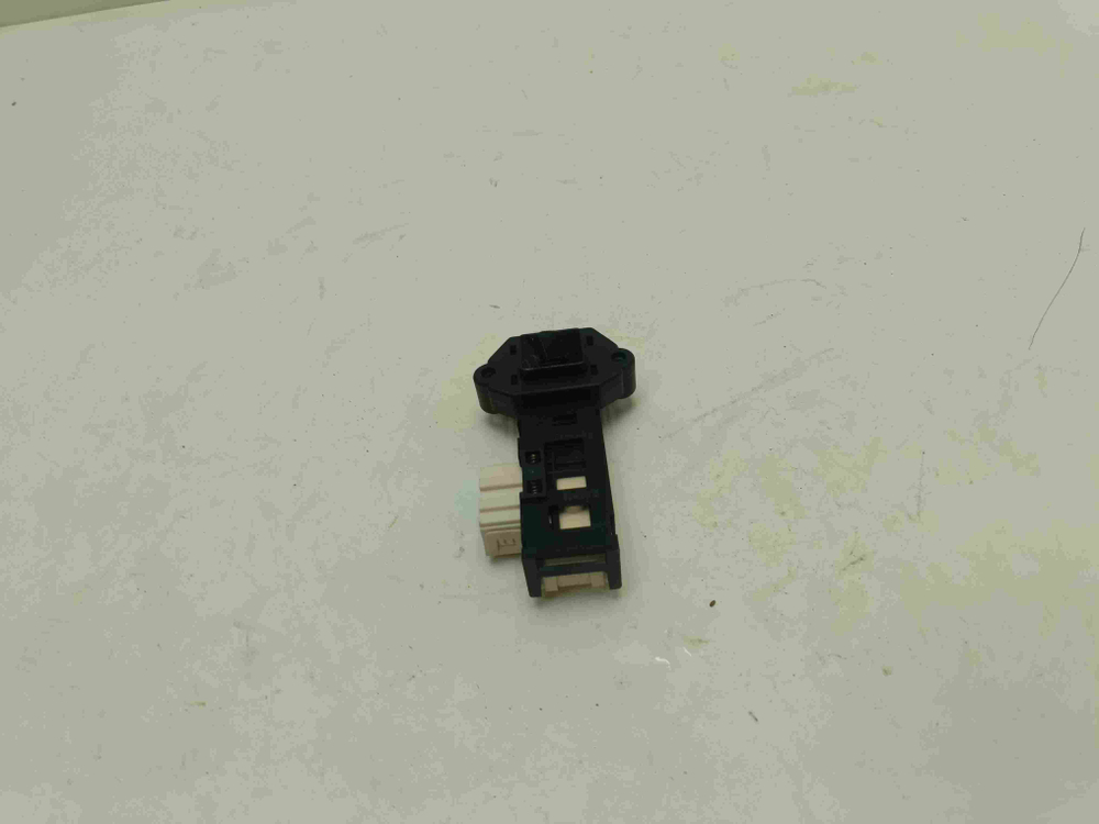 WF6528S7W кт226 Блокировка люка для стиральной машины Samsung DA-06982352088 б/у