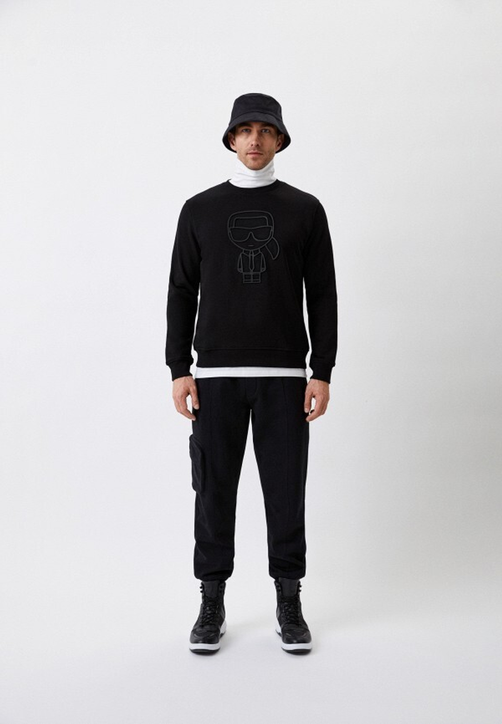 Свитшот LAGERFELD 705089 черный мульти