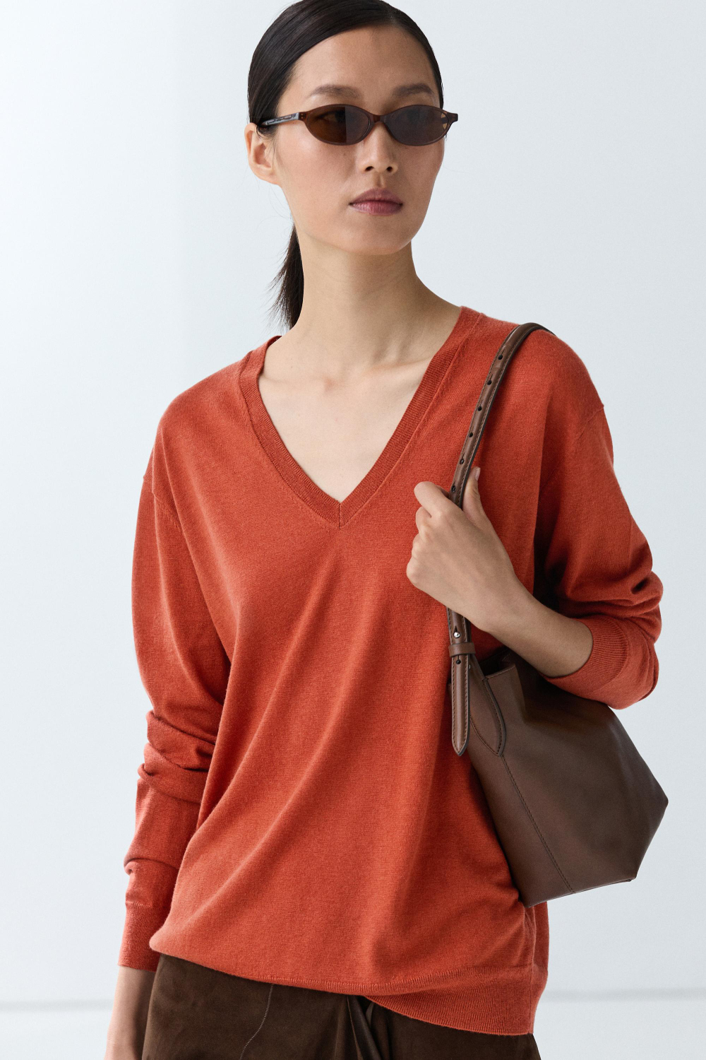Massimo Dutti Джемпер из шерсти с V-образным вырезом, жжено-оранжевый
