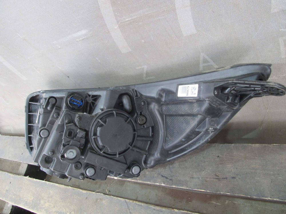 Фара правая LED Kia Picanto 3 (JA) 17-21 Б/У Оригинал 92102G6300