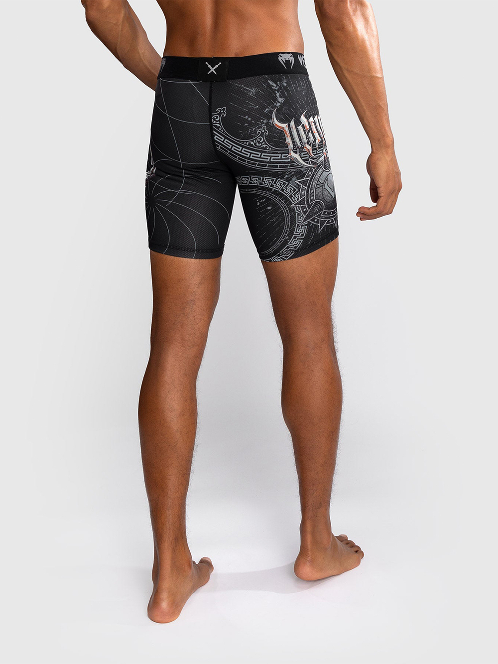 Шорты компрессионные Venum Gladiator 5.0 Black/Silver