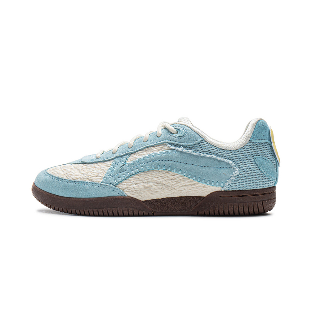 Li Ning Slip Resistant Abrasion Resistant Low top Table Tennis Shoes Unisex Sky Blue