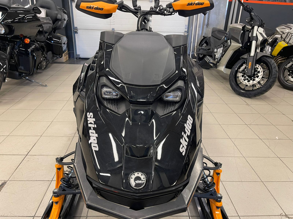 Снегоход BRP SKI-DOO SUMMIT X EXPERT 154 850 E-TEC (2024 m/y) с НДС