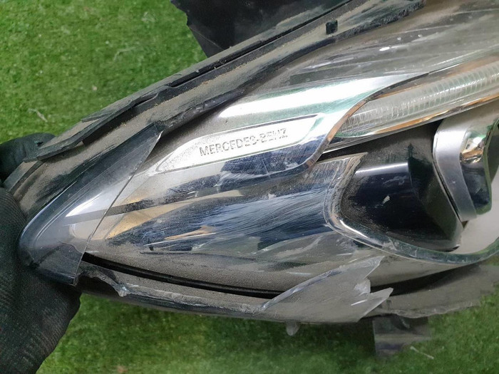 Битая Фара правая Mercedes CLA C117 (2016-2019) LED