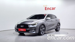 Infiniti Q30 2.0 — 2017