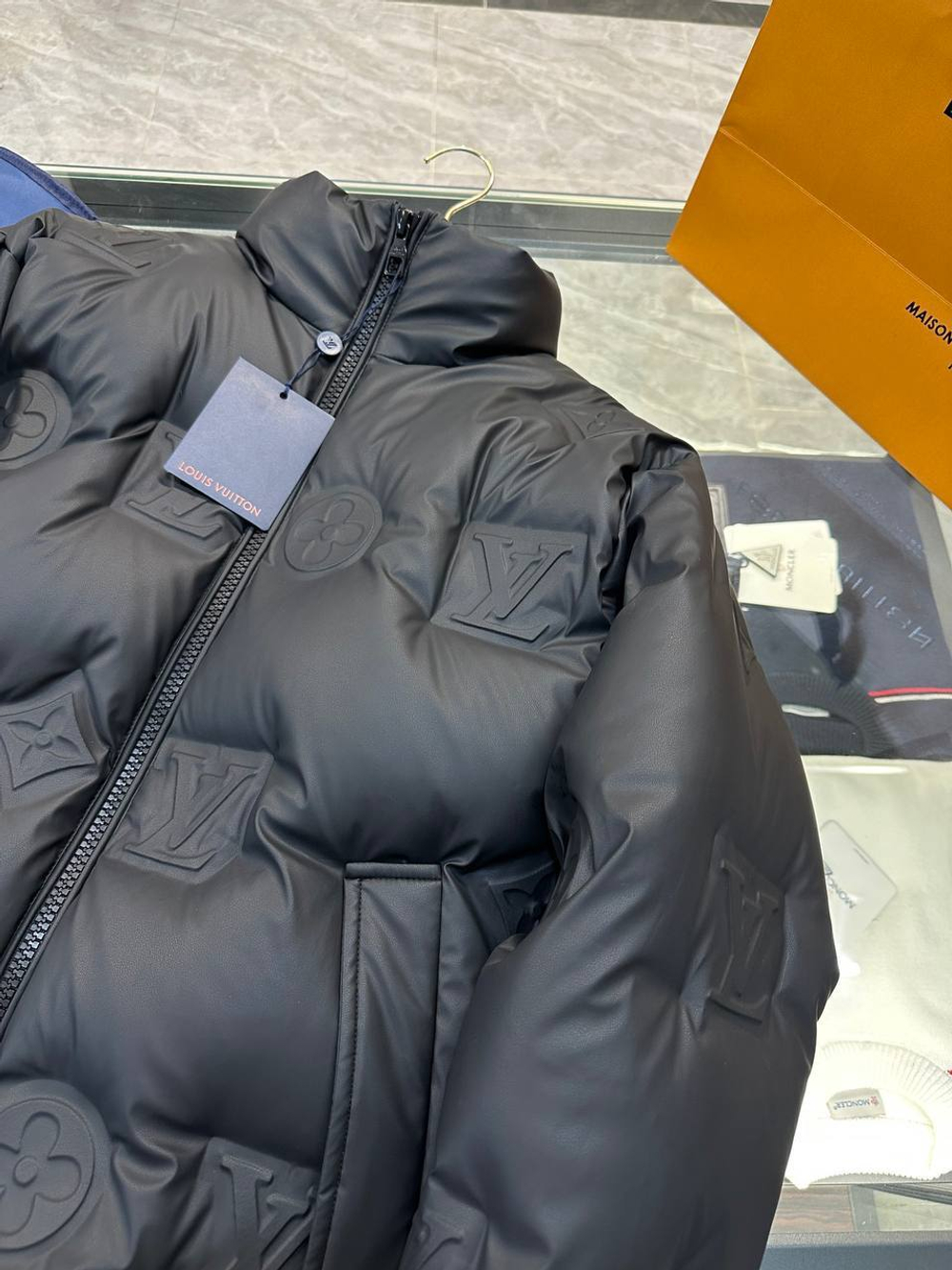 Пуховик Louis Vuitton Monogramm