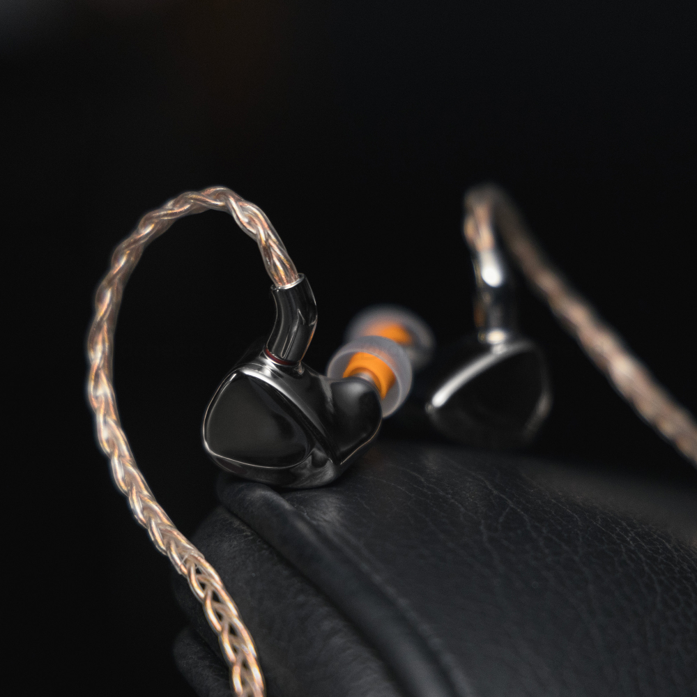 FiiO FX17 Серебристый [Silver] — проводные внутриканальные гибридные наушники Hi-End класса