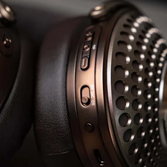 Focal Bathys MG Chestnut