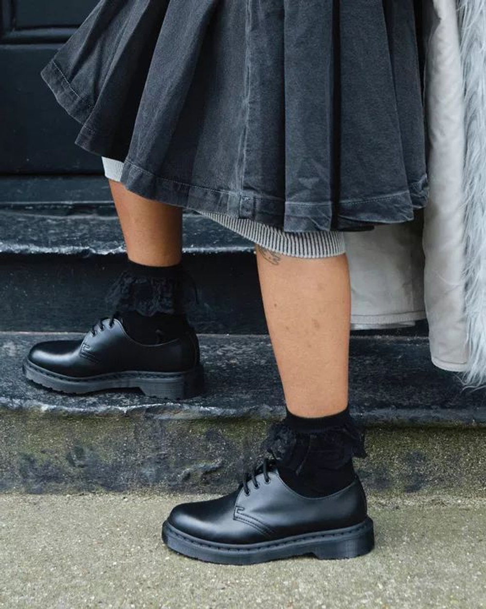 DR. MARTENS Носки черные с кружевом, S/M (36/41), 1 пара (Из Финляндии)