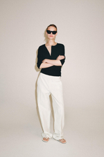 ХЛОПКОВАЯ ФУТБОЛКА С ВОРОТНИКОМ НА ПУГОВИЦАХ — ZARA