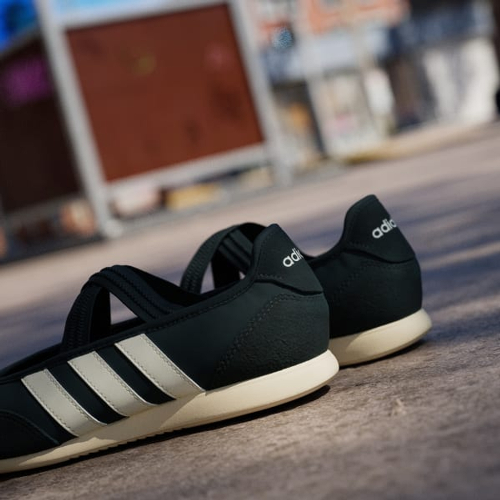 ADIDAS Балетки Barreda Mary Jane, белый/ванильный