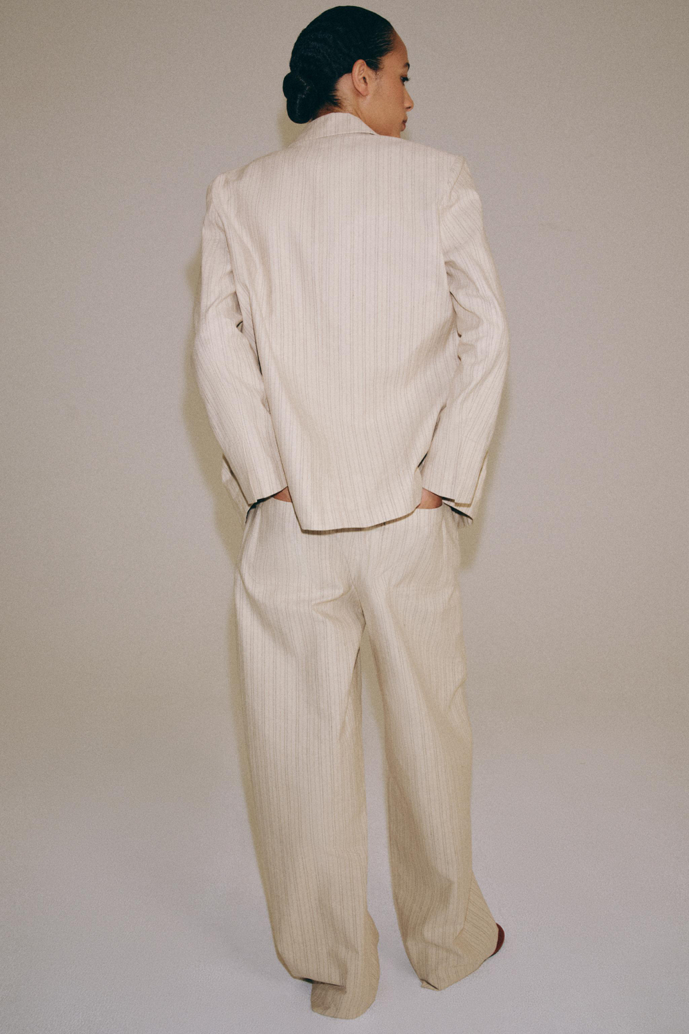 БЛЕЙЗЕР В ПОЛОСКУ ИЗ ЛЬНА — ZW COLLECTION — ZARA