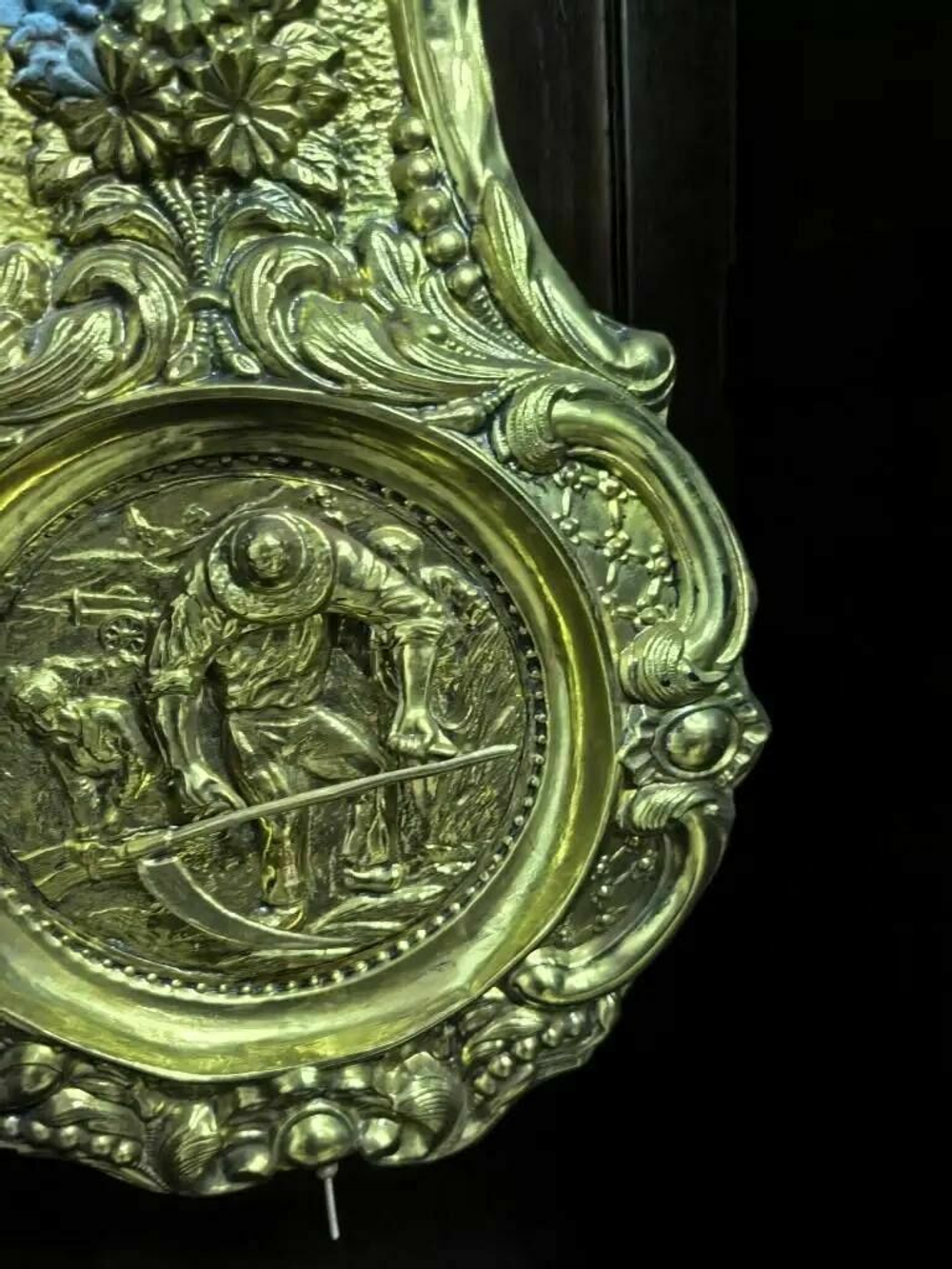 Антикварные напольные часы бретонь